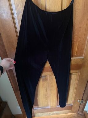 Worth Black Velvet Pants Size 6 Stretch Wide Leg